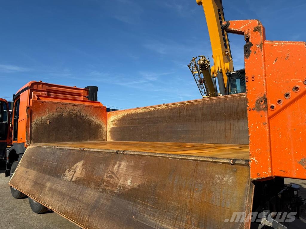 Mercedes-Benz Actros 4148 . Camiones bañeras basculantes o volquetes
