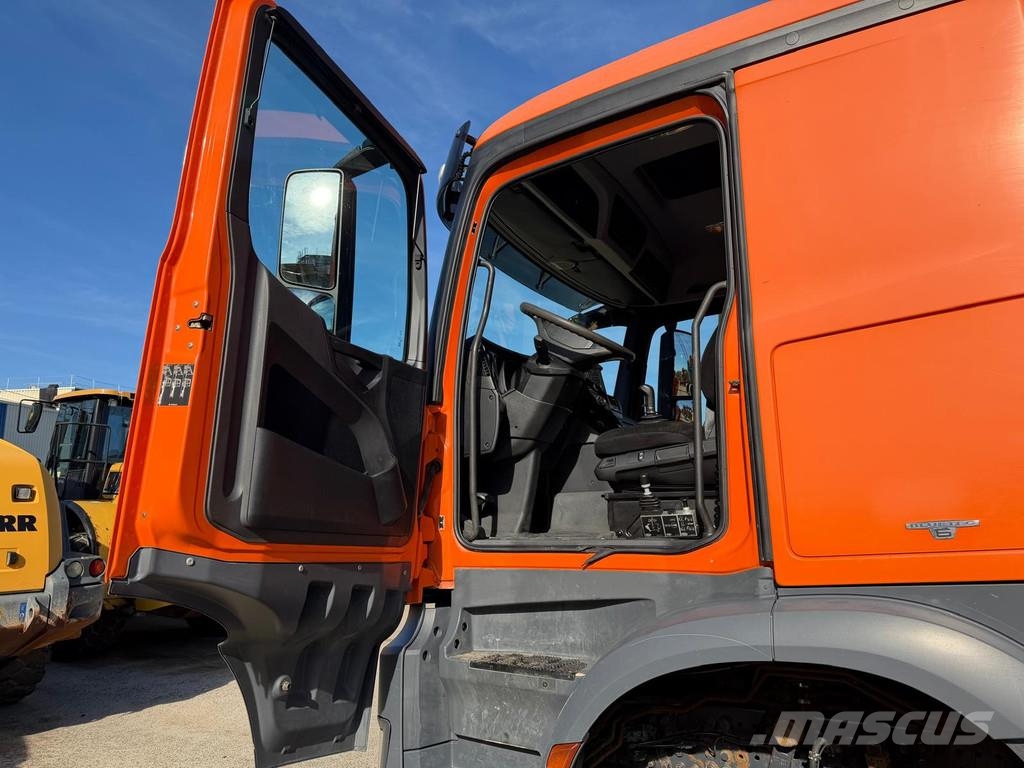 Mercedes-Benz Actros 4148 . Kipper
