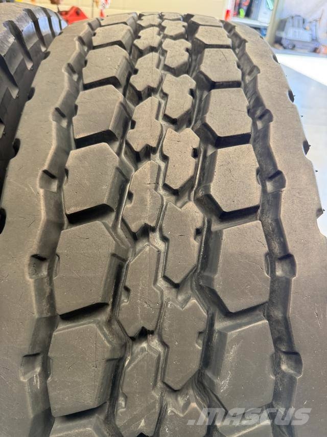 Bridgestone VHS (14.00R25) 385/95R25 All-Terrain-Krane