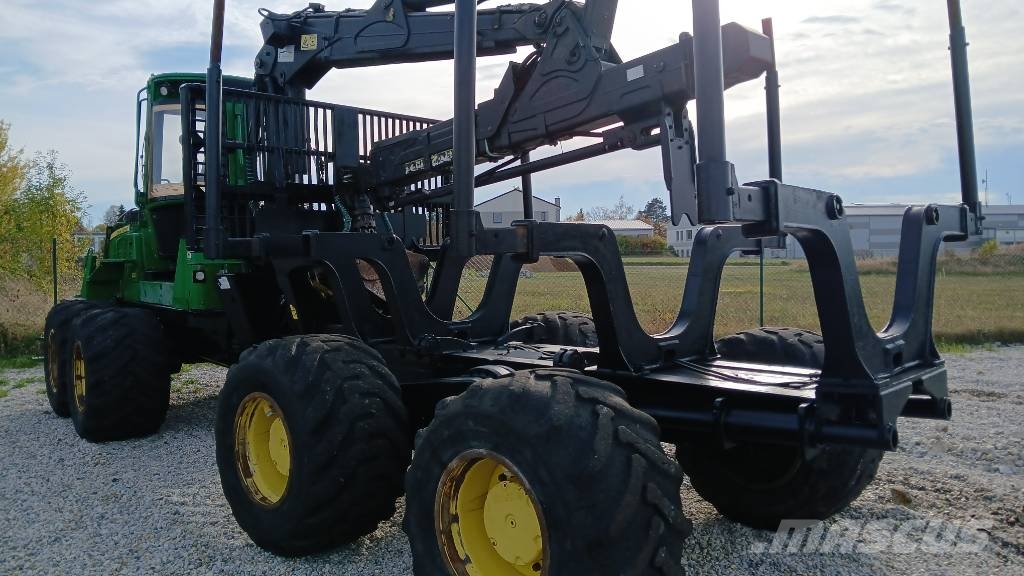 John Deere 1210 G شاحنات