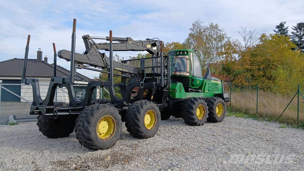 John Deere 1210 G شاحنات