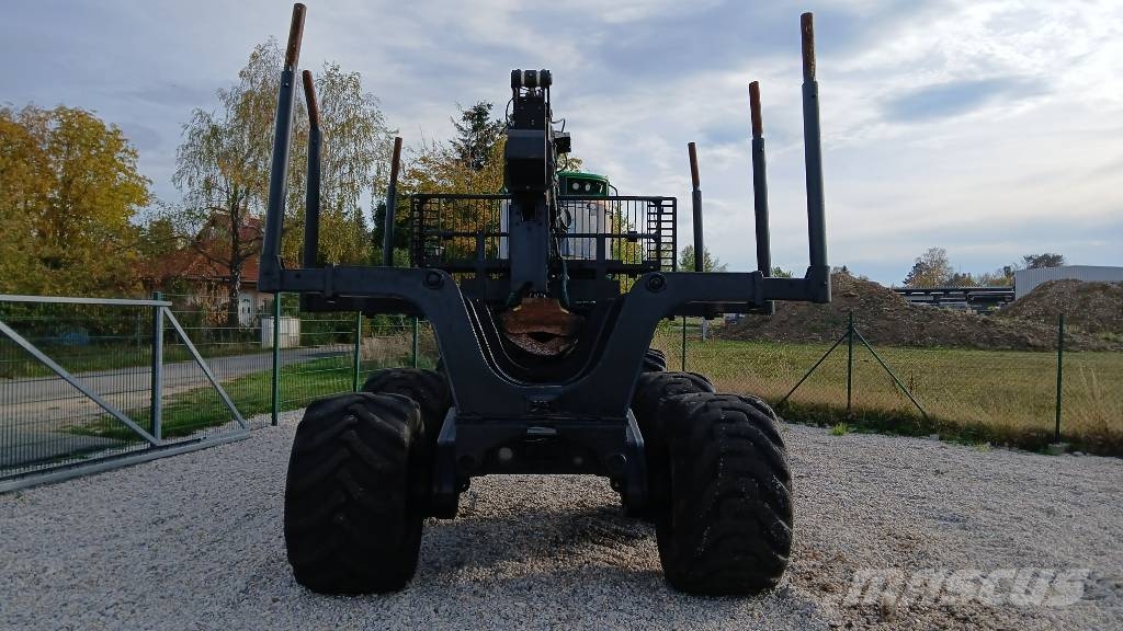 John Deere 1210 G شاحنات
