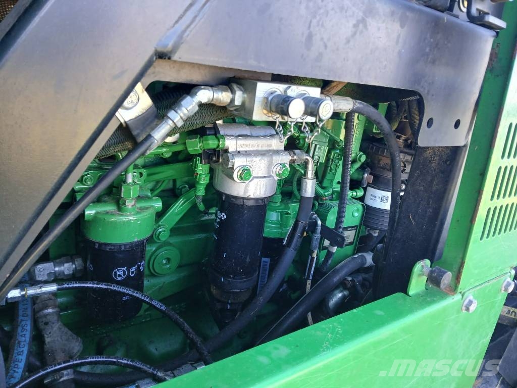 John Deere 1210 G شاحنات