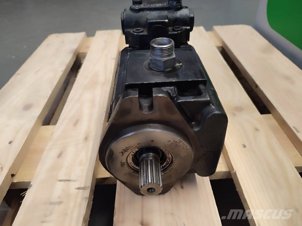  Hydraulic pump 79913MN3 Cassapa 259587 Manitou MT  液压