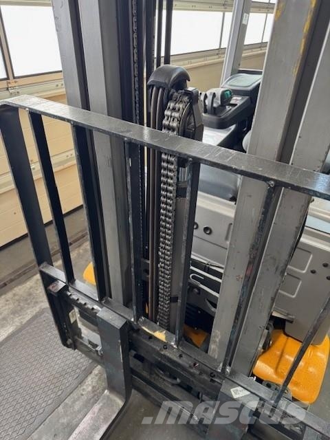 Jungheinrich EFG 215 Li-Ion Elektrostapler