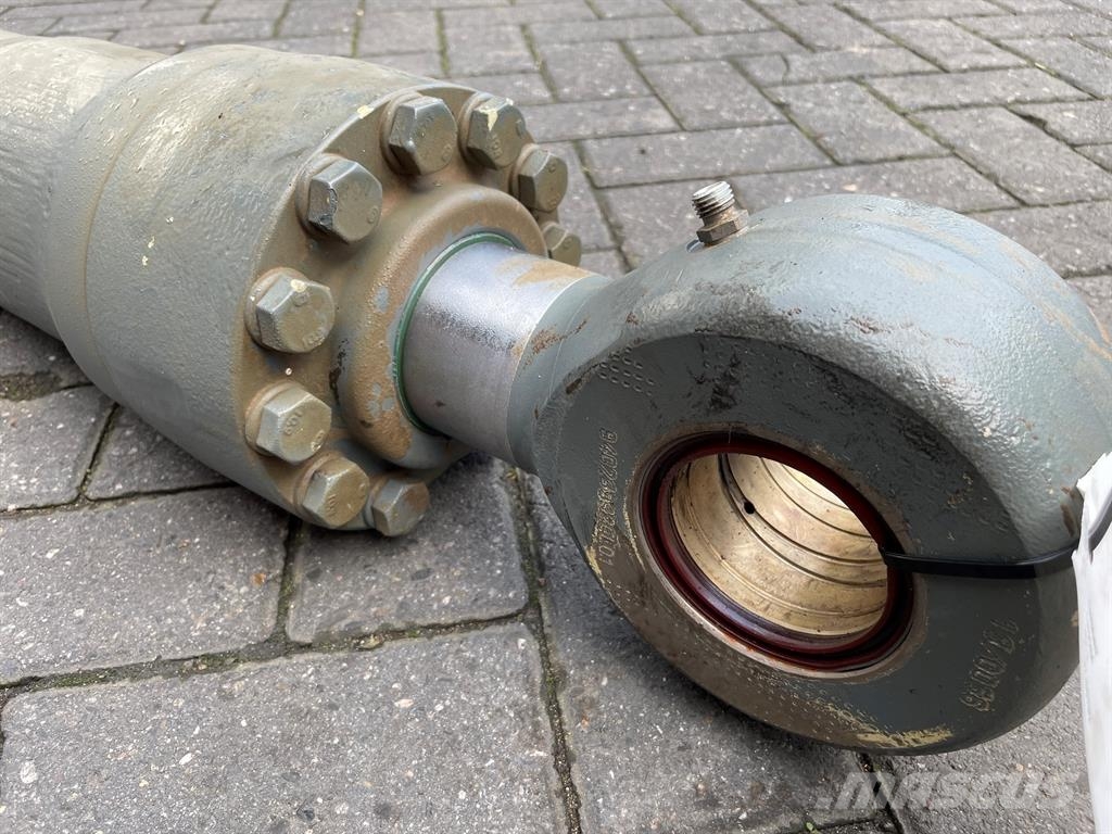 Liebherr LH22M-9641015-Boom cylinder/Hubzylinder 液压