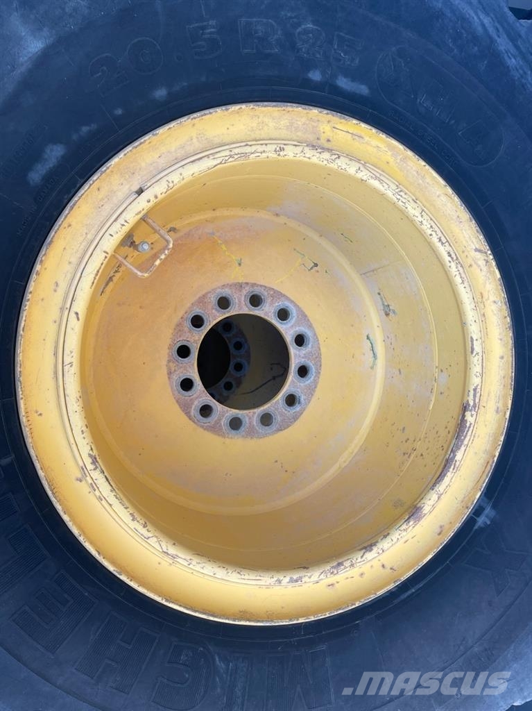 Michelin 20.5R25 Tyres, wheels and rims