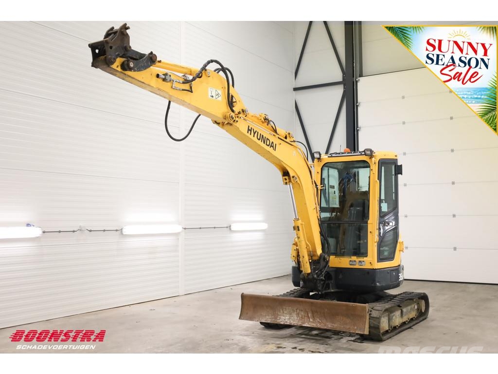 Hyundai Robex 35-Z-9 BY 2016 3.572 Uur Minibagger < 7t