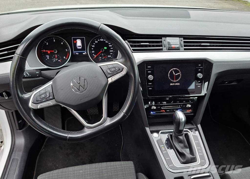 Volkswagen Passat Variant Avtomobili