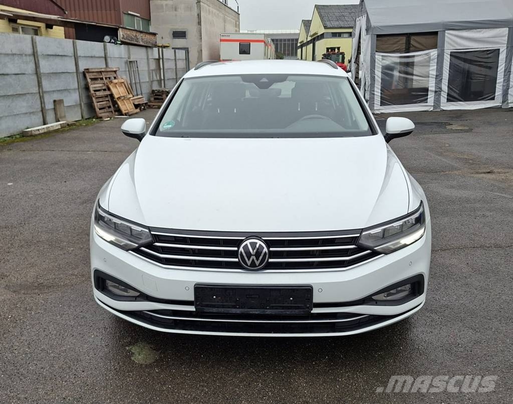 Volkswagen Passat Variant Avtomobili