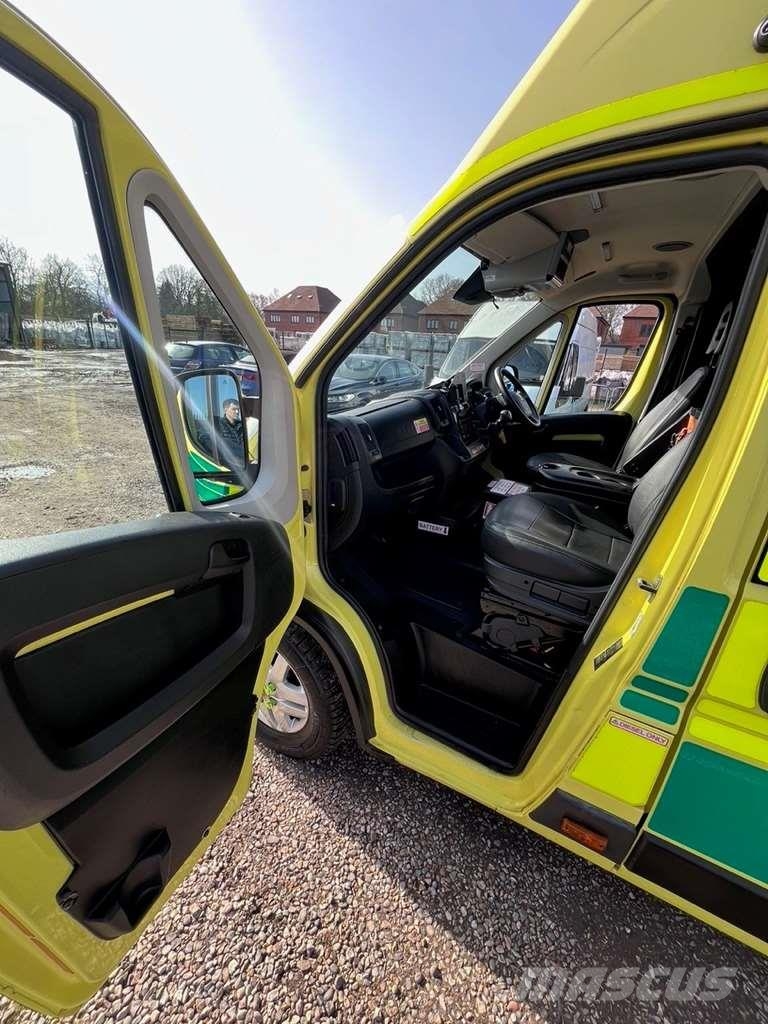 Fiat Ducato A&E Fiat Ducato A&E Vehicle with Stryker Pr Sanitky
