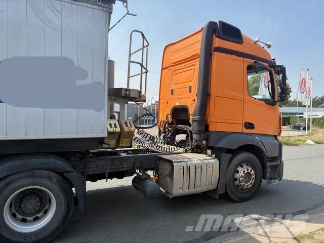 Mercedes-Benz Actros 1843 + Langendorf SKA 26.29 Trailer Camiones tractor