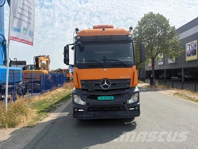 Mercedes-Benz Actros 1843 + Langendorf SKA 26.29 Trailer Camiones tractor