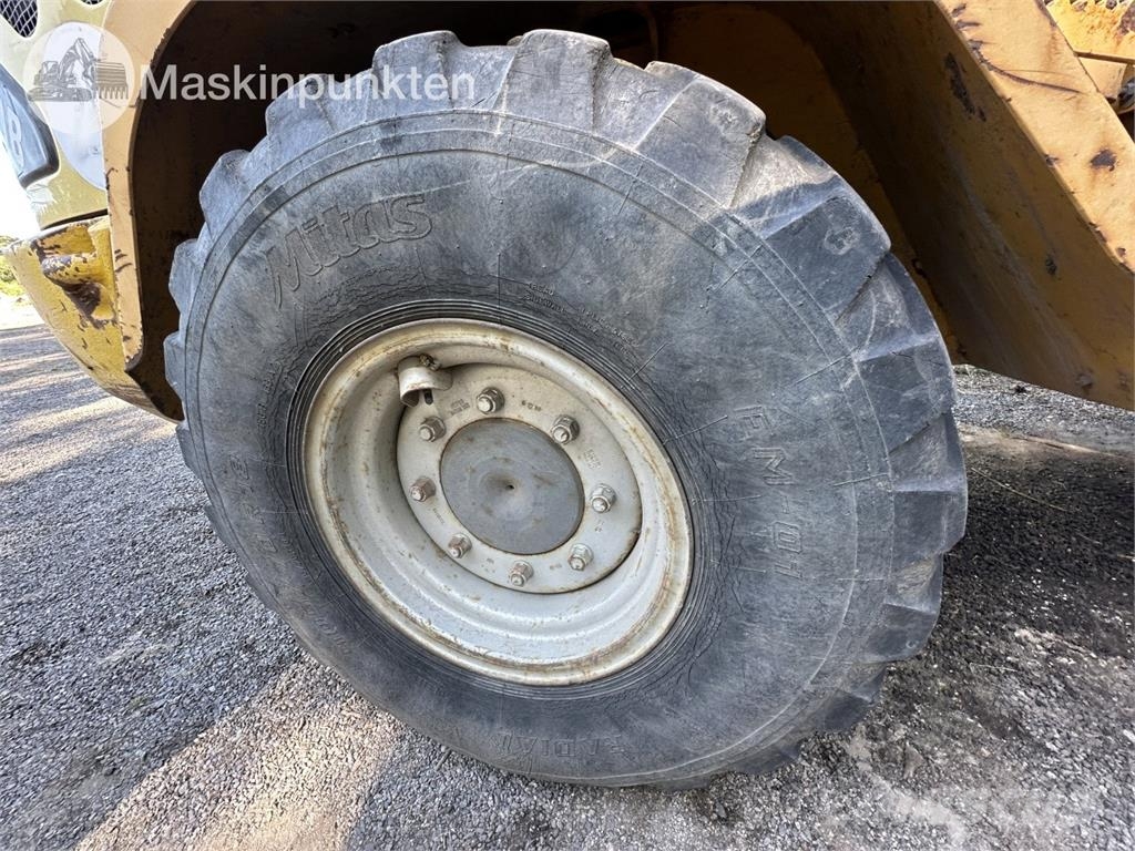 Volvo L30B-Z 轮式装载机