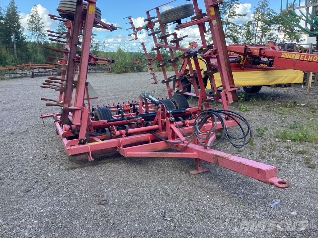 Väderstad NZ600 كاسحات