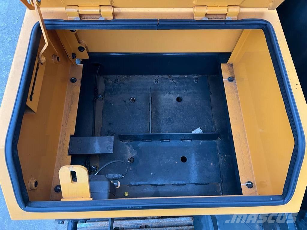 Hyundai R 210 L (New / Non-CE) Gravemaskiner på larvebånd