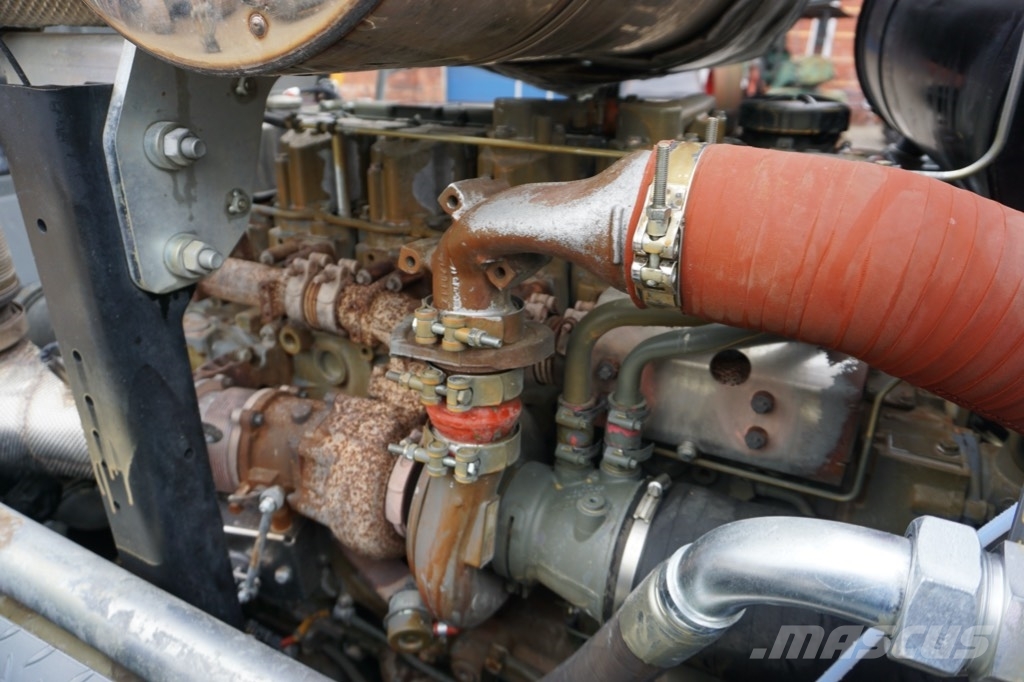 Liebherr L 586 Xpower لوادر بعجل