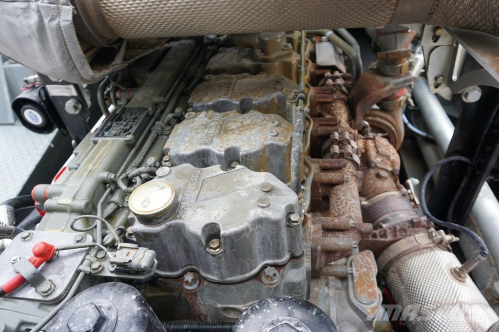 Liebherr L 586 Xpower لوادر بعجل