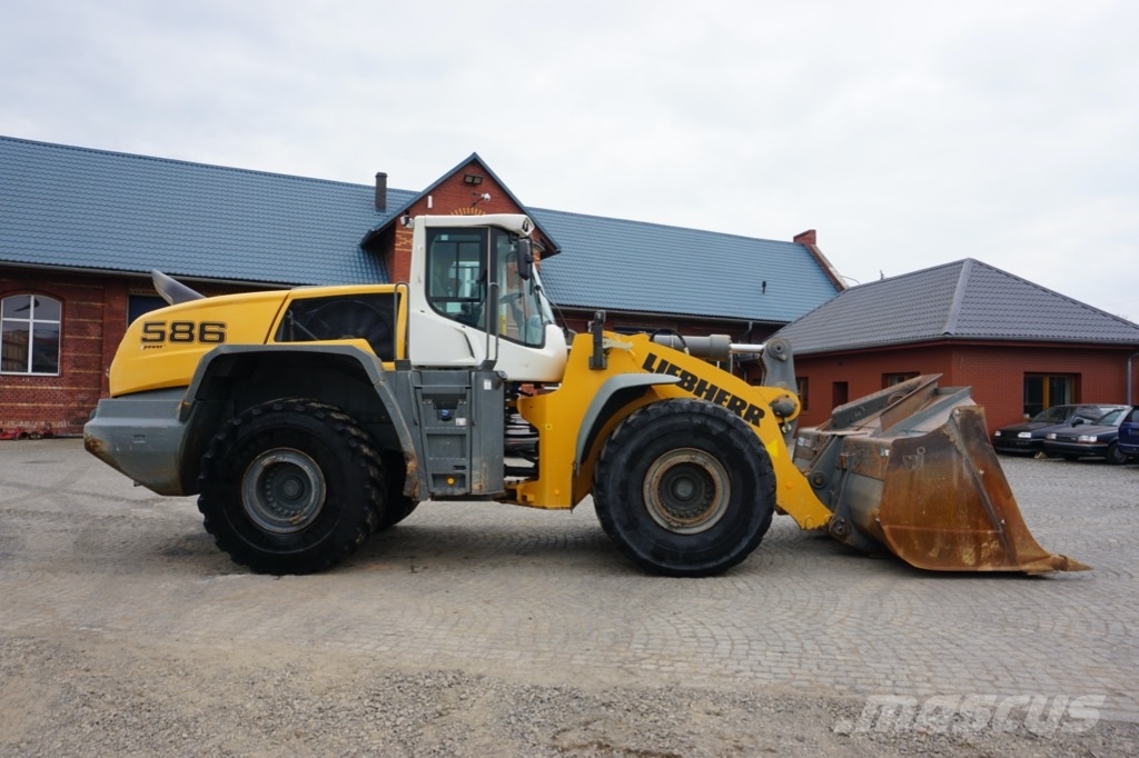 Liebherr L 586 Xpower لوادر بعجل