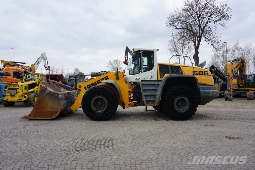Liebherr L 586 Xpower لوادر بعجل