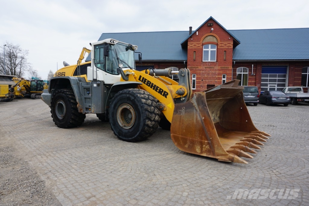 Liebherr L 586 Xpower لوادر بعجل