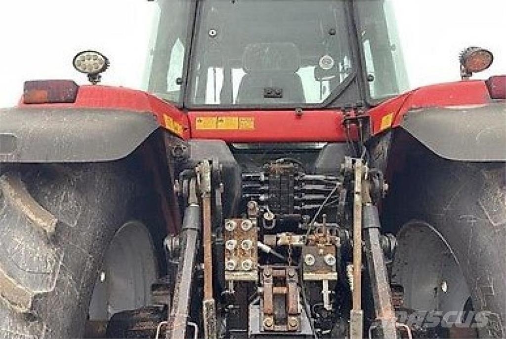 Massey Ferguson 8240 Traktorji