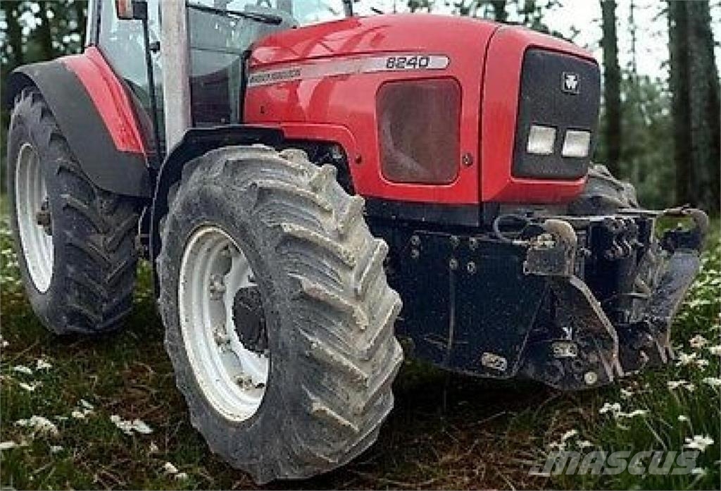 Massey Ferguson 8240 Traktorji