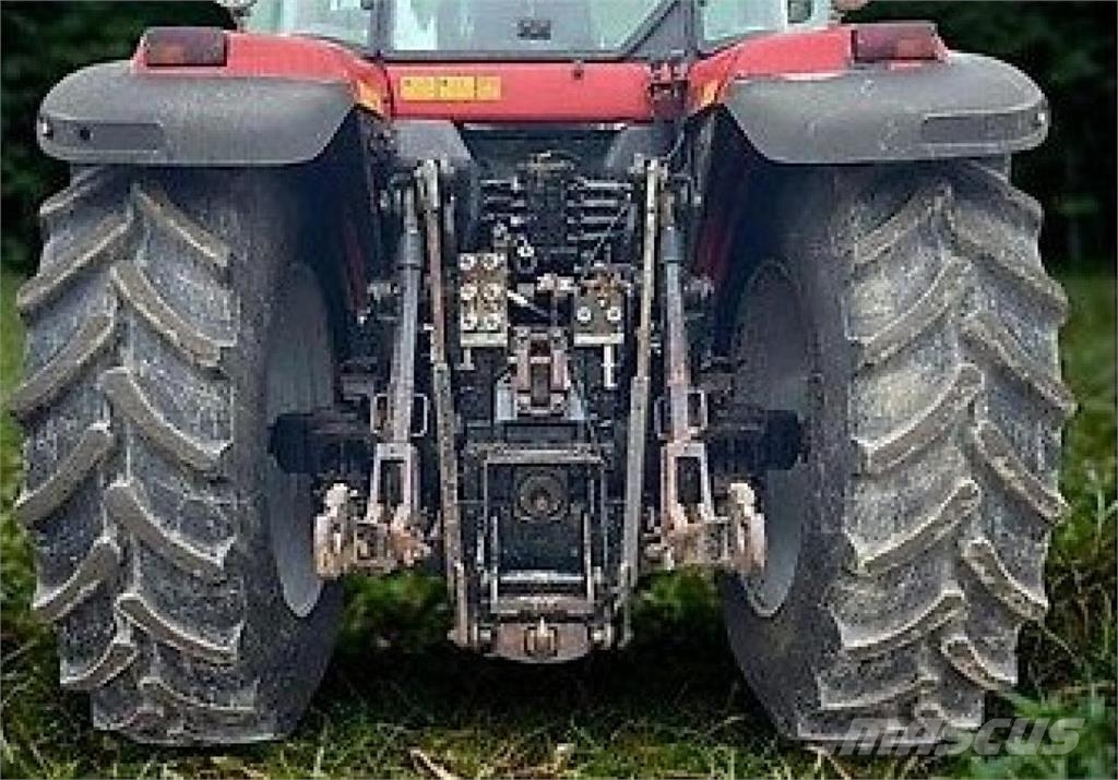 Massey Ferguson 8240 Traktorji