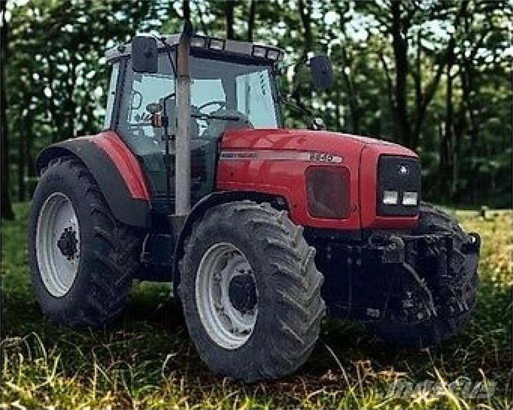 Massey Ferguson 8240 Traktorji