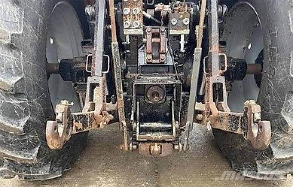 Massey Ferguson 8240 Traktorji