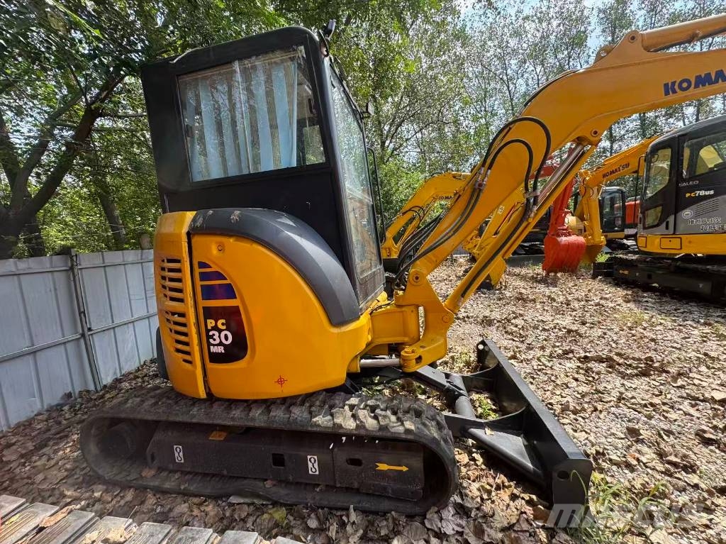 Komatsu PC 30 MR-3 小型挖土機/掘鑿機<7t(小型挖掘機)