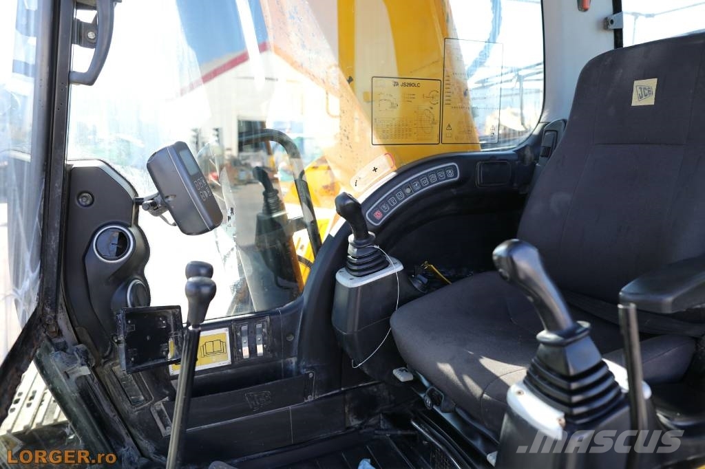 JCB JS 290 LC Bageri guseničari