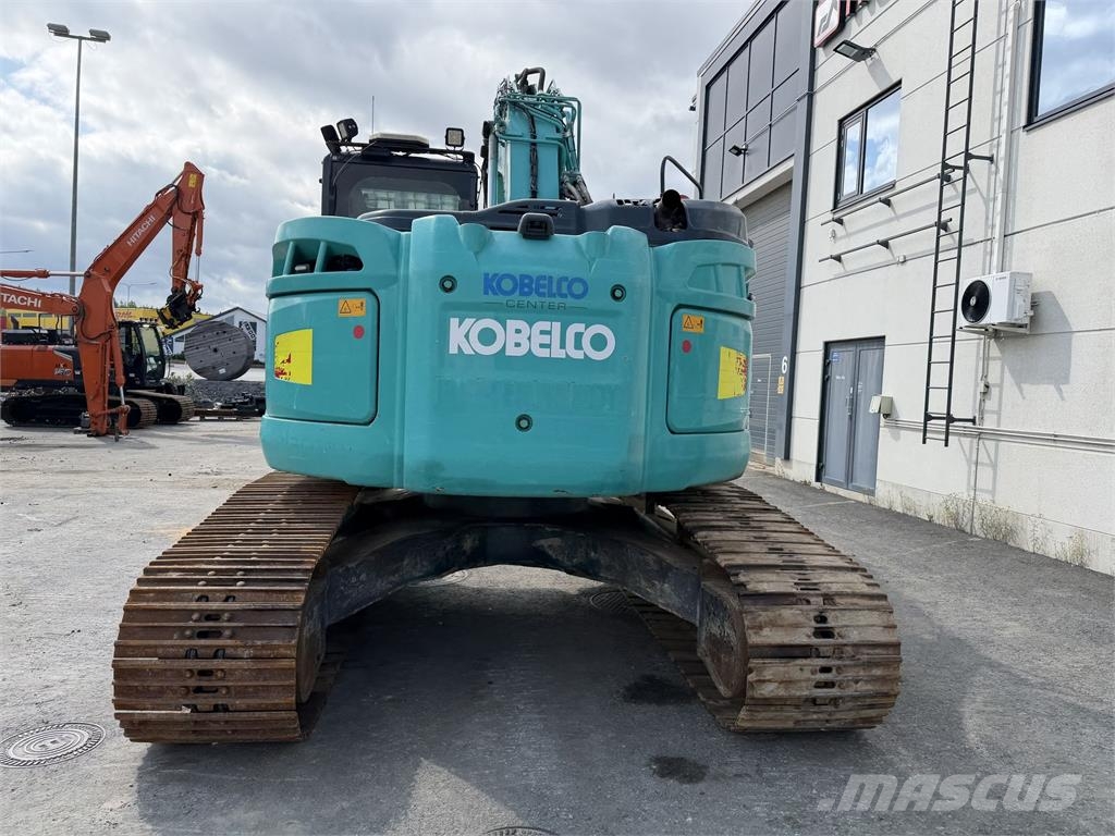 Kobelco SK270SRLC-5 PYÖRITTÄJÄLLÄ Excavadoras sobre orugas