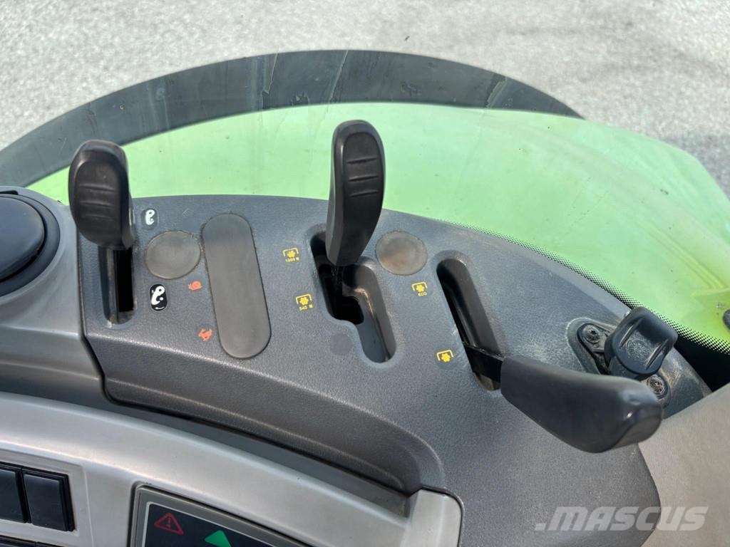 CLAAS Arion 540 Traktorit