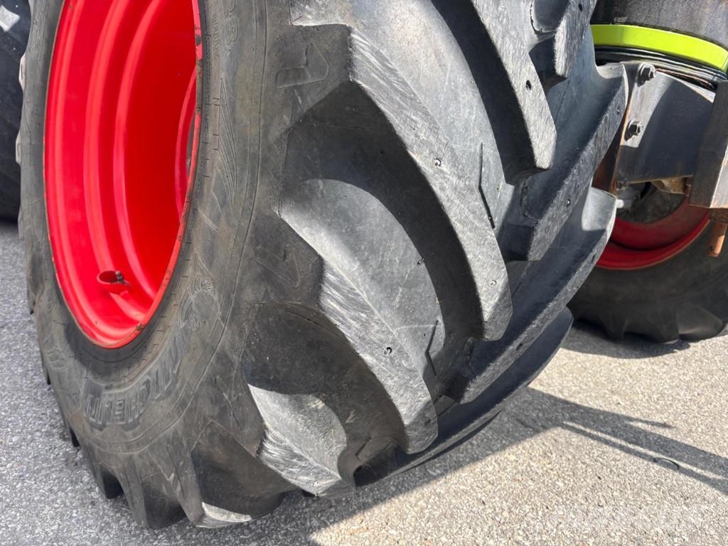 CLAAS Arion 540 Traktorit