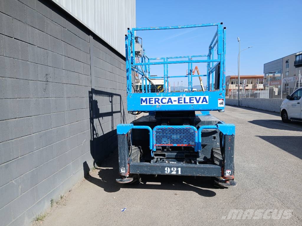 SkyJack SJ 6832 RT Ножични работни платформи