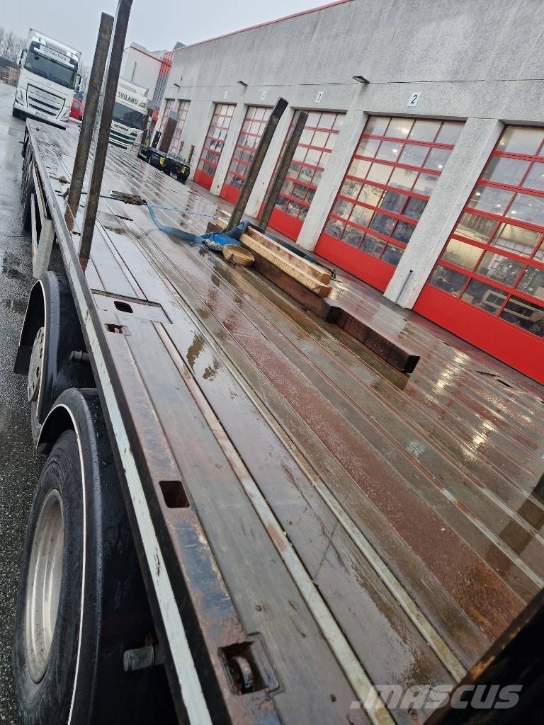 Nordic Trailer Rettsemi نصف مقطورات مسطحة / مفصلية الجوانب