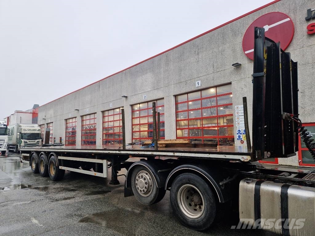 Nordic Trailer Rettsemi نصف مقطورات مسطحة / مفصلية الجوانب