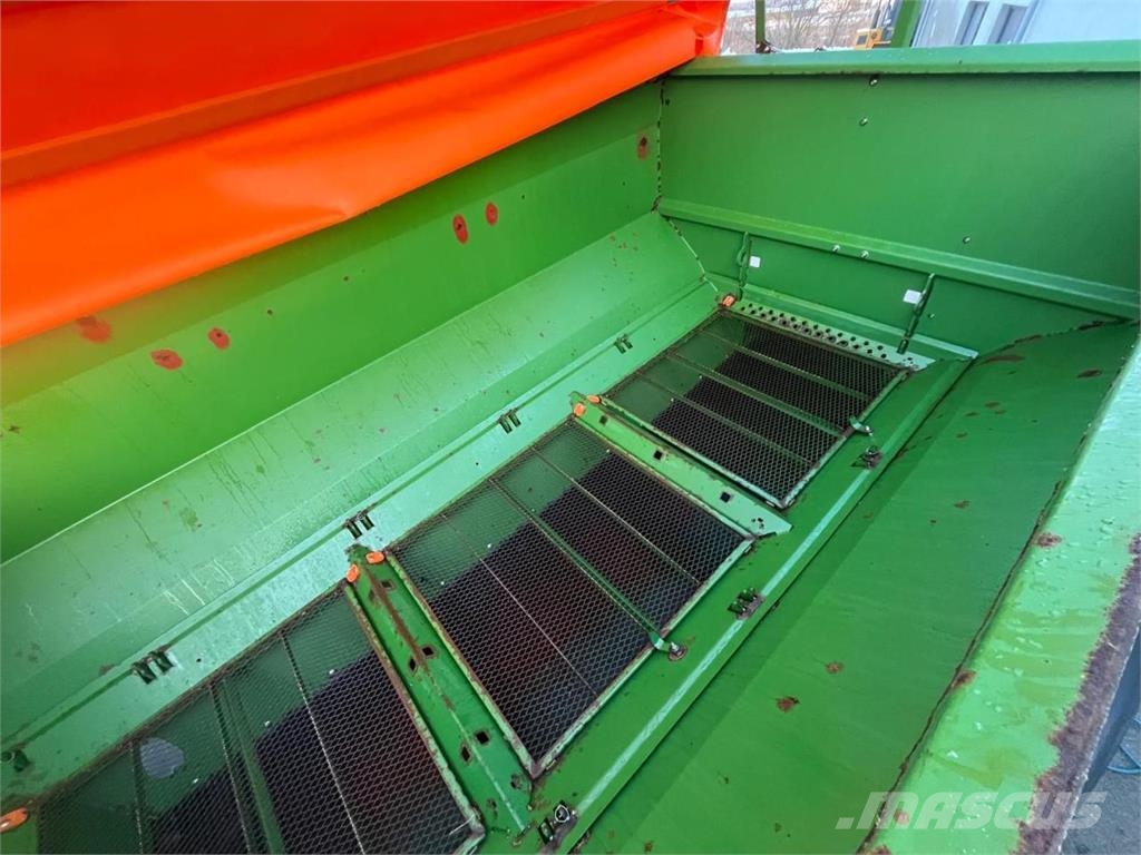 Amazone ZG-TS 8200 Hydro Profi 미네랄 살포기