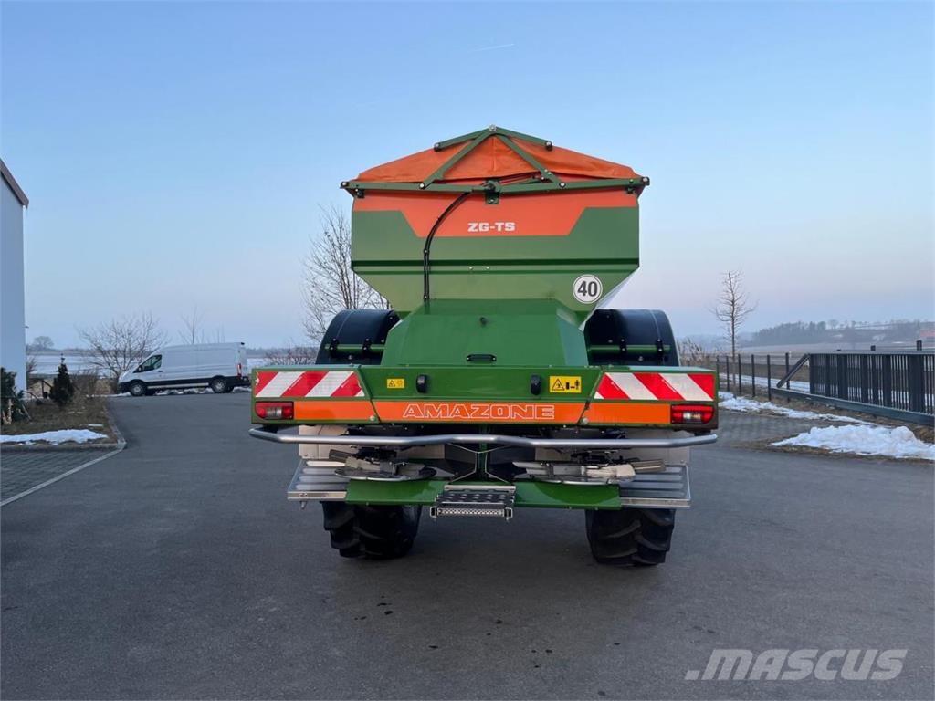 Amazone ZG-TS 8200 Hydro Profi 미네랄 살포기