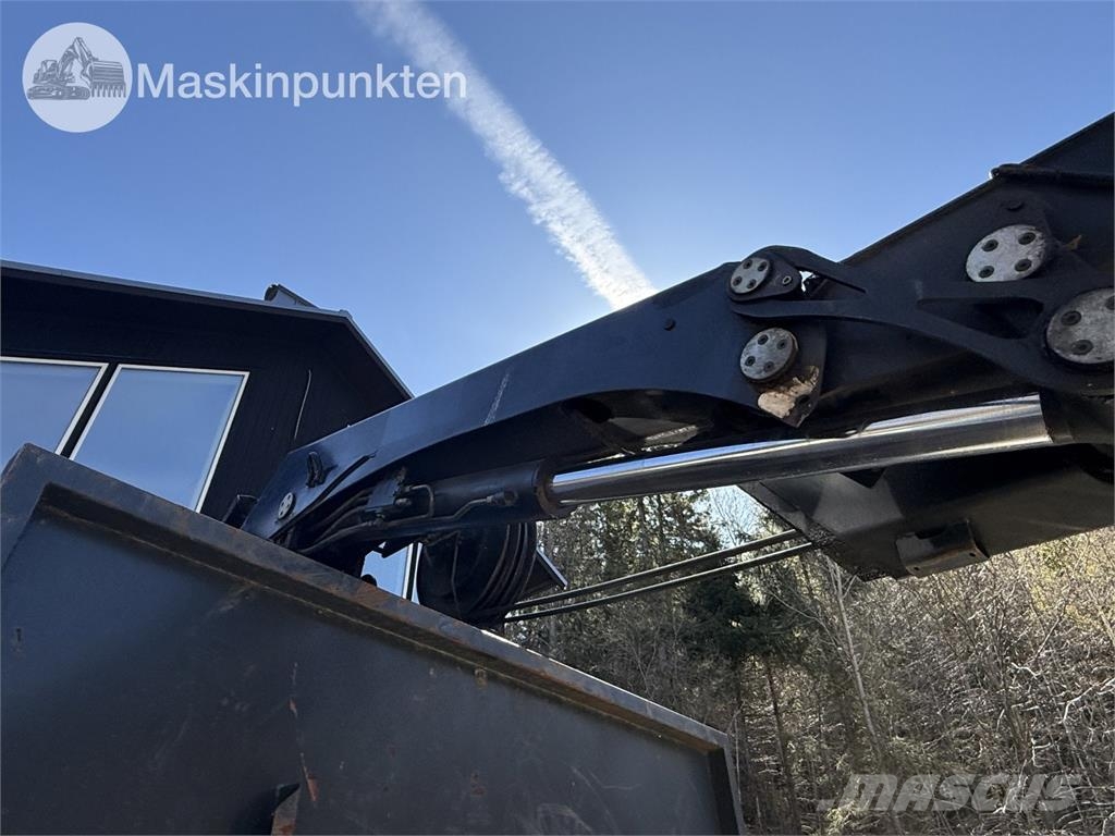 Scania P400LB6X2*4HNA Vlakke laadvloer met kraan