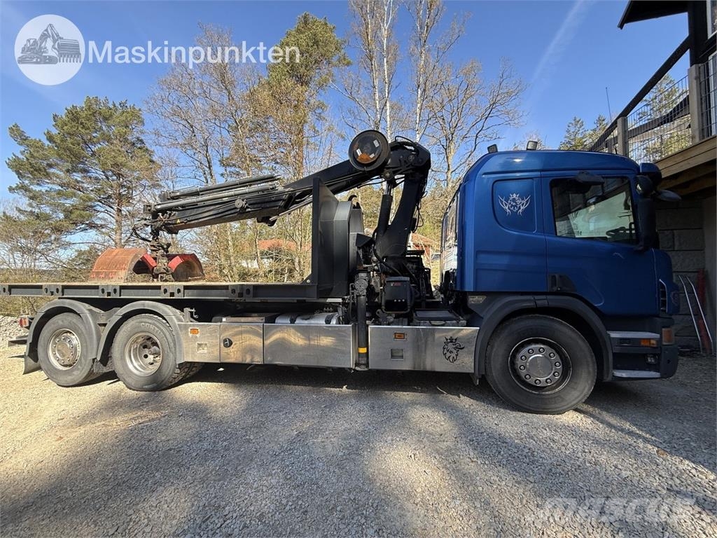 Scania P400LB6X2*4HNA Vlakke laadvloer met kraan