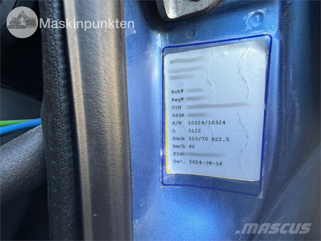 Scania P400LB6X2*4HNA Vlakke laadvloer met kraan