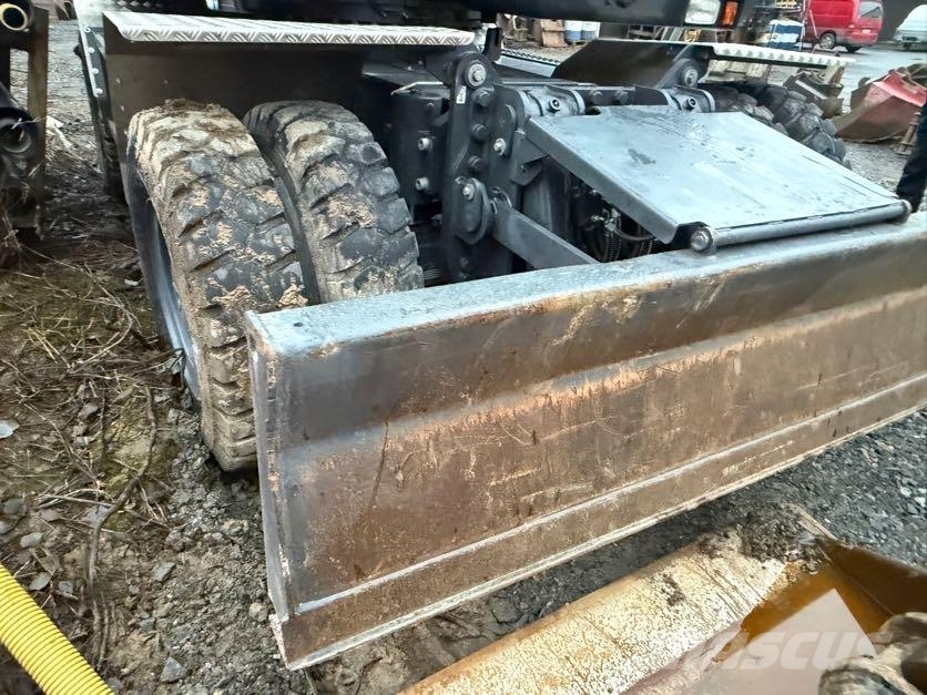Doosan DX170W Excavadoras de ruedas