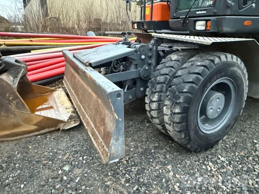 Doosan DX170W Excavadoras de ruedas