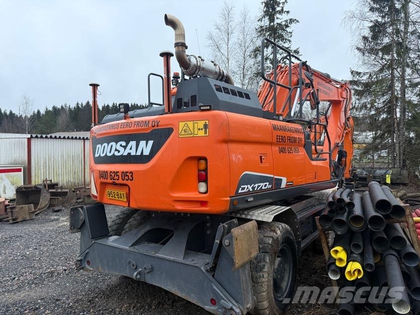 Doosan DX170W Excavadoras de ruedas