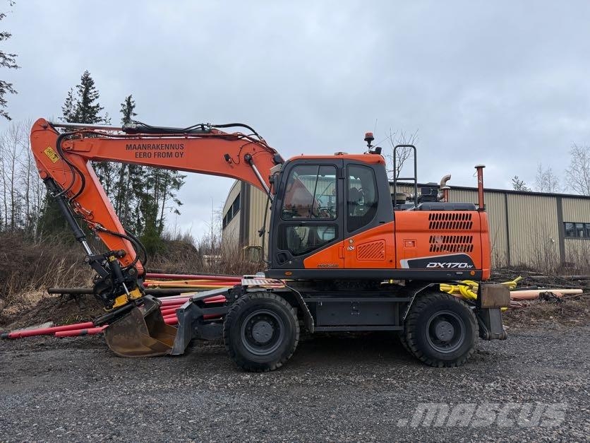 Doosan DX170W Excavadoras de ruedas