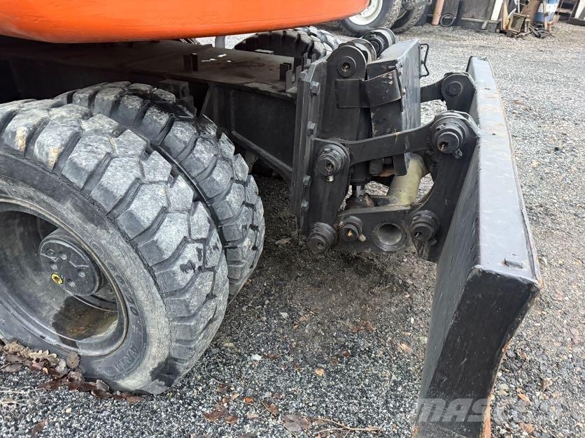 Doosan DX170W Excavadoras de ruedas