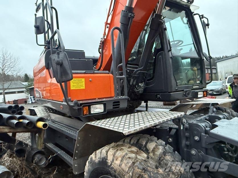 Doosan DX170W Excavadoras de ruedas