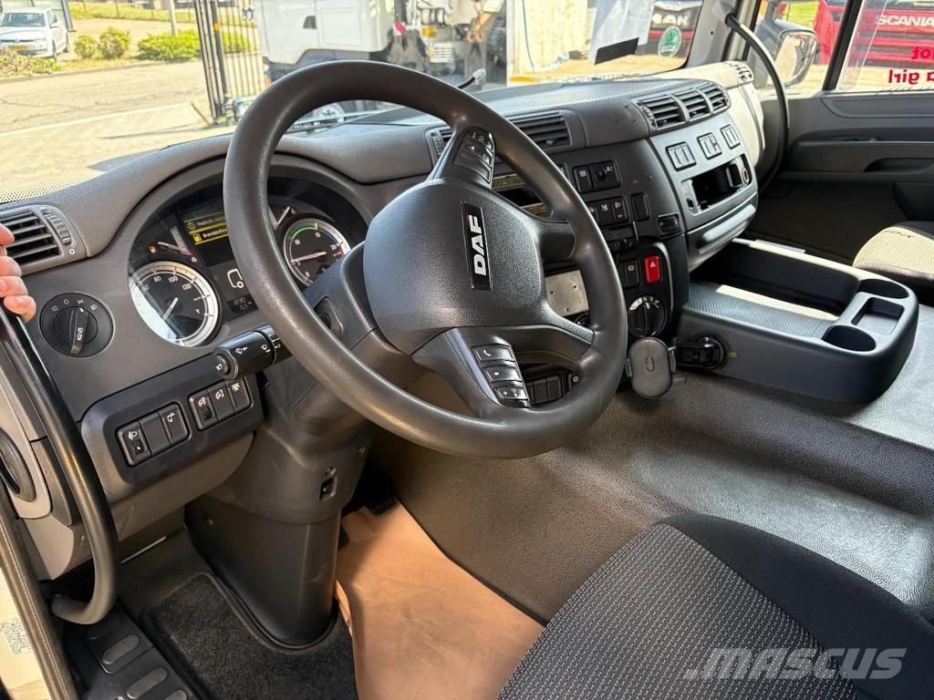 DAF CF 400 + Euro 6 + spoiler + Smart tachograph + nic Tahače